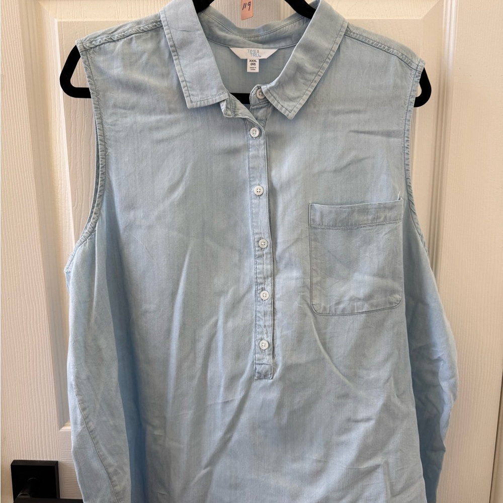Time and Tru Light Blue Sleeveless Button-Down Shirt